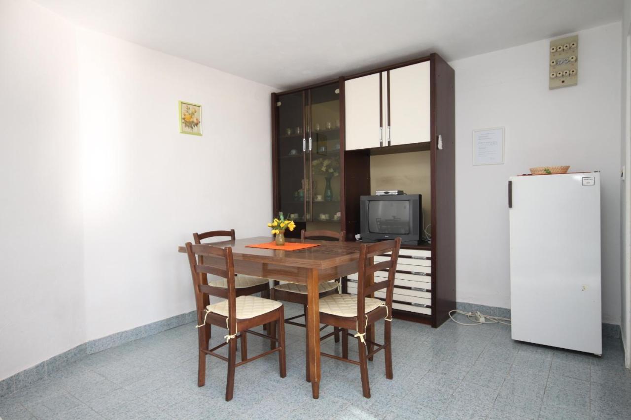 Apartments By The Sea Marusici, Omis - 8632 Mimice Exterior photo